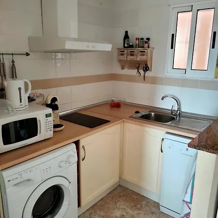 2 Avec Piscine Apartment